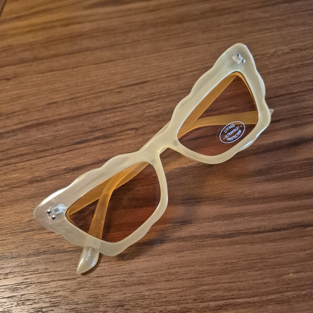 Yellow Cat Eye Sunglasses - Picture 2 of 4